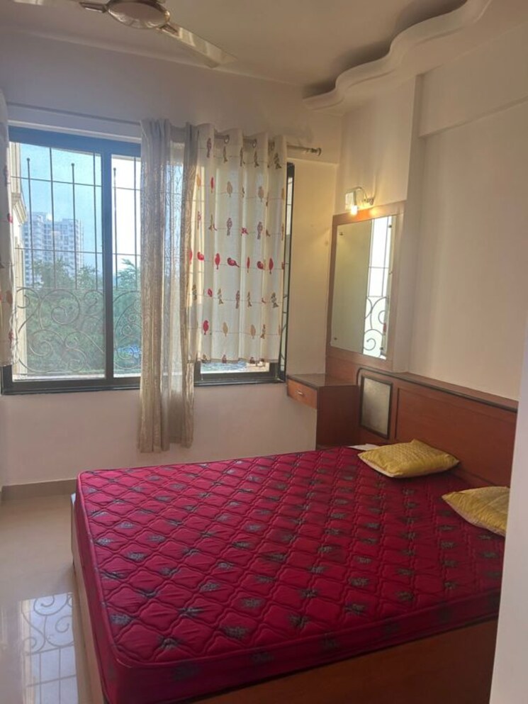 Bedroom, lake-home 2 Bedroom 700 Sq.Ft. Apartment In Powai Mumbai 9790101