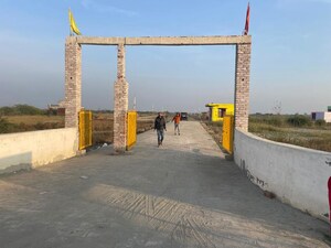Plot Area in  Plot at DelhI- Mathura Highway – for Sale