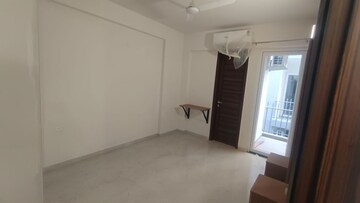 Room in 3 BHK Apartment at Smart World Gems, Sector 89 – for Rent