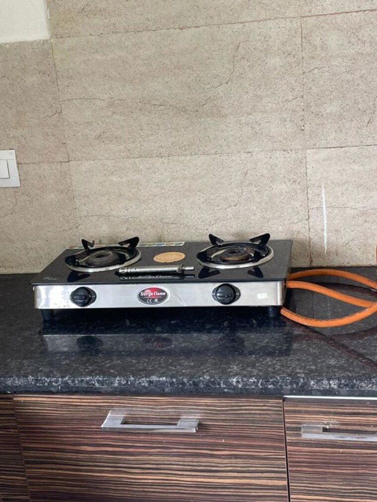  Parking, alliance-the-eminence 1 Bedroom 500 Sq.Ft. Apartment In Singhpura Zirakpur 9790112