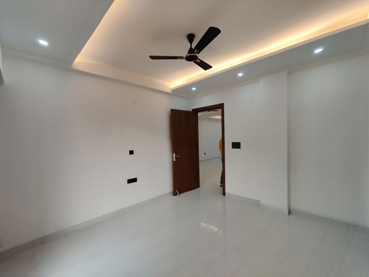 Room, faridabad central 4 Bedroom 2520 Sq.Ft. Builder Floor In Faridabad Central Faridabad 9790172