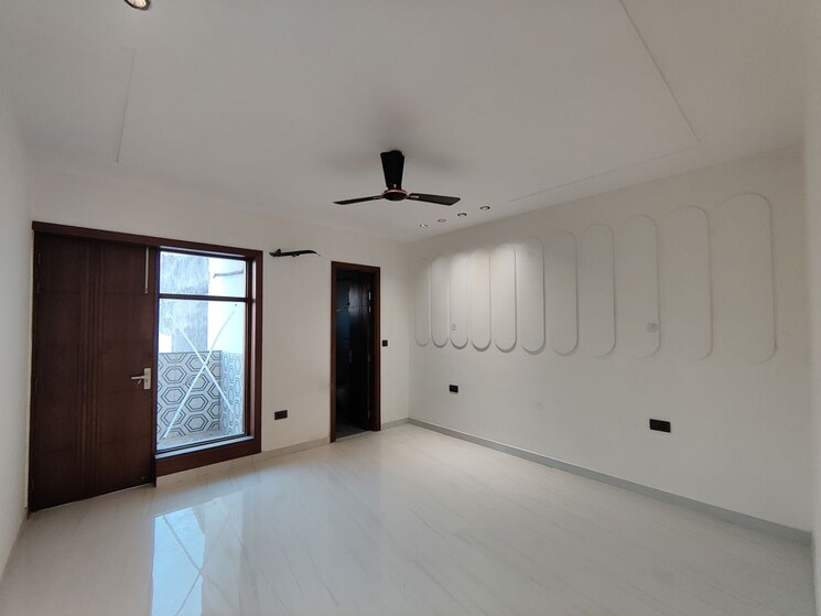 Room, faridabad central 4 Bedroom 2520 Sq.Ft. Builder Floor In Faridabad Central Faridabad 9790172