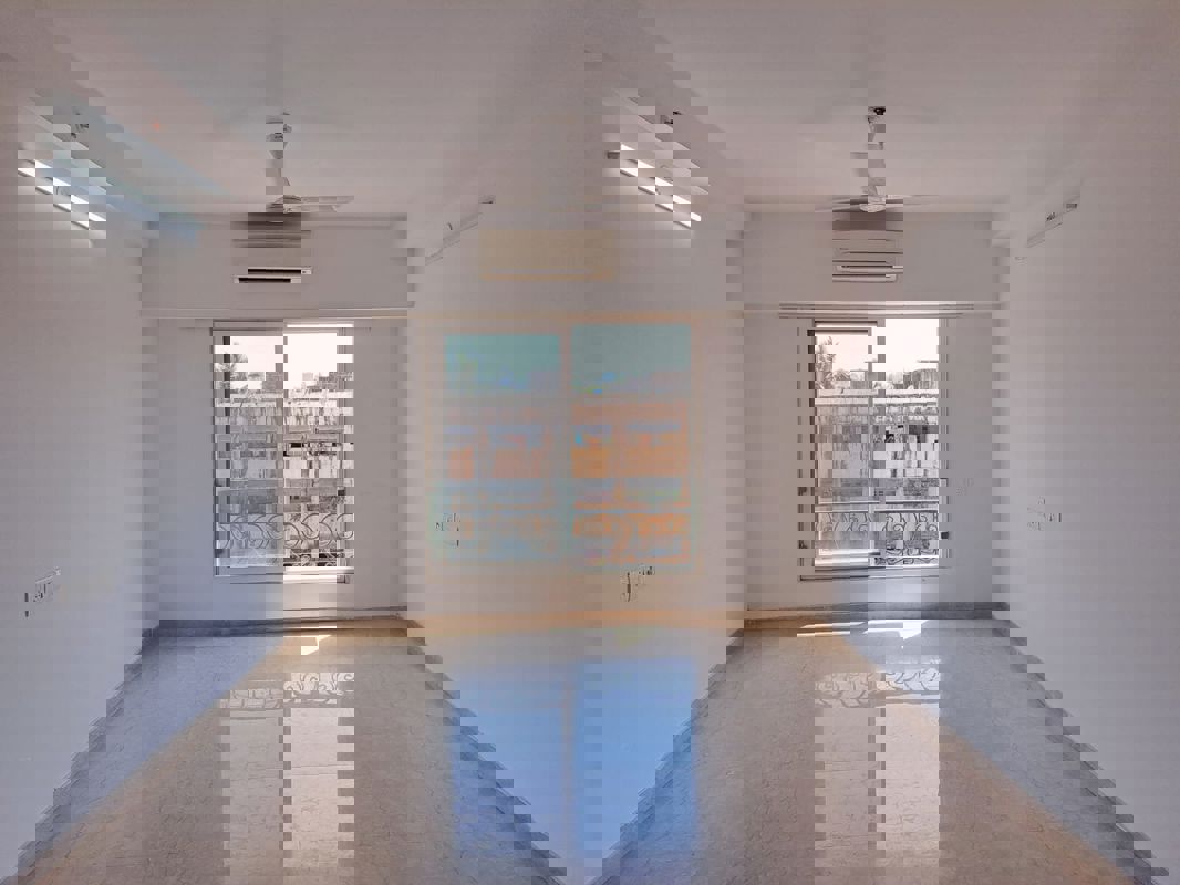 2.5 BHK + Study Room 950 Sq.Ft. Apartment in Kanakia Paris