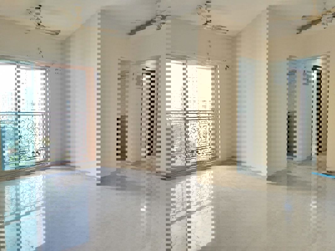 3 BHK 1025 Sq.Ft. Apartment in Hiranandani Bloomingdale