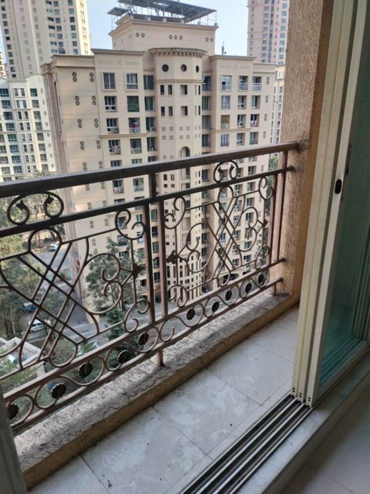 Balcony, hiranandani-bloomingdale 3 Bedroom 1025 Sq.Ft. Apartment In Ghodbunder Road Thane 9790349