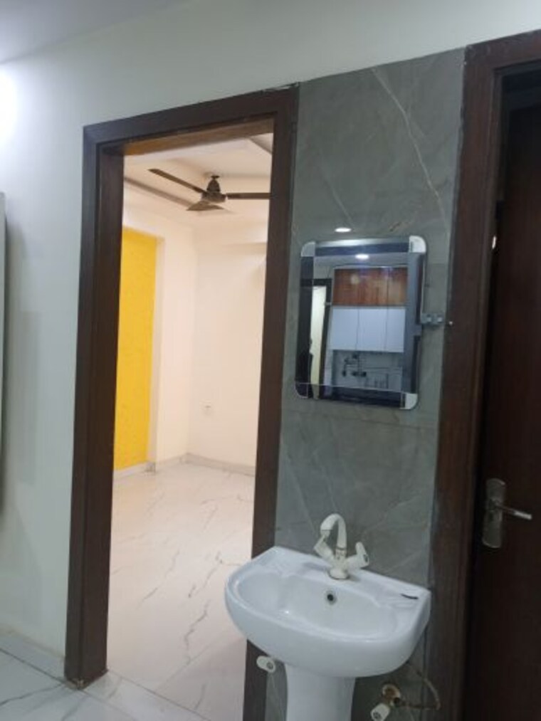 Master Bedroom, sai-homes-sector-49 3 Bedroom 1350 Sq.Ft. Builder Floor In Sector 49 Noida 9790358