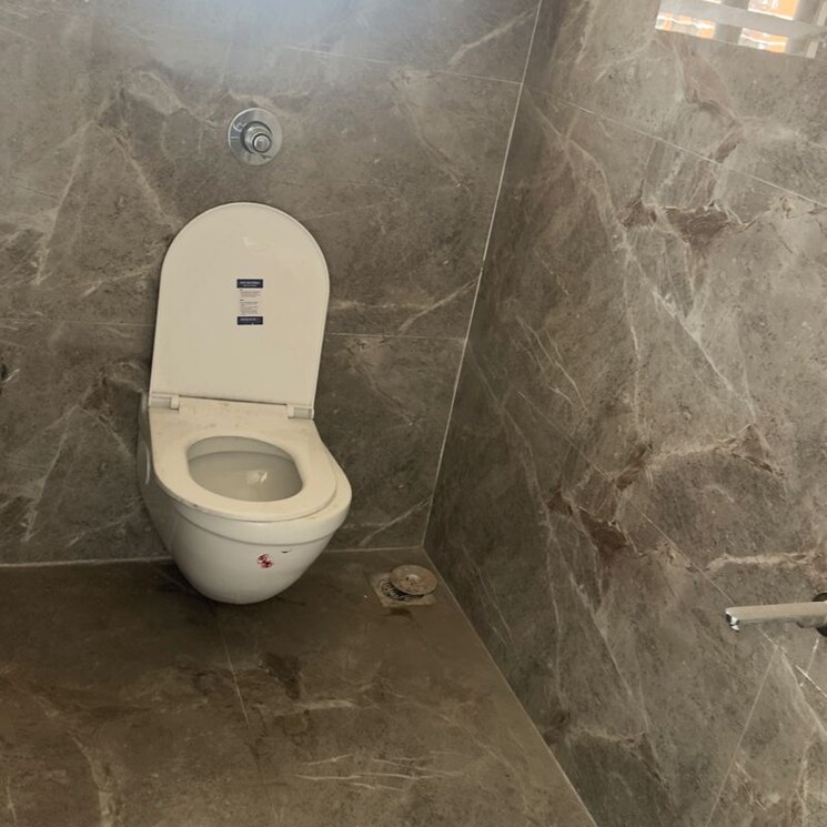 Bathroom, shraddha-privilege 2 Bedroom 547 Sq.Ft. Apartment In Vikhroli East Mumbai 9790381