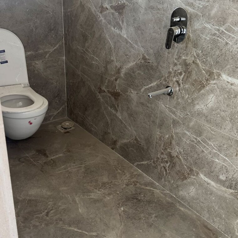 Bathroom, shraddha-privilege 2 Bedroom 547 Sq.Ft. Apartment In Vikhroli East Mumbai 9790381