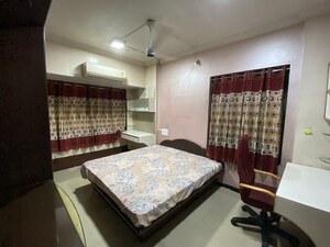 Bedroom in 1 BHK Apartment at Powai – for Rent