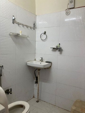 Bathroom in 2 BHK Apartment at Green Park – for Rent