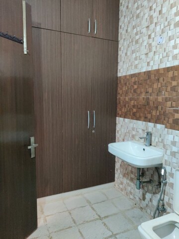 Bathroom in 3 BHK Builder Floor at AWHO Devinder Vihar, Sector 56 – for Rent