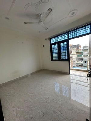 1.5 BHK Builder Floor For Rent in Rajpur Khurd Extension