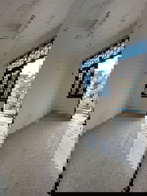 1.5 BHK Builder Floor For Rent in Rajpur Khurd Extension