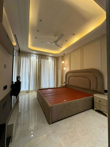 Bedroom in 3 BHK Villa at Connaught Place – for Rent