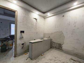 Bathroom in 1 BHK Builder Floor at Maidan Garhi – for Sale