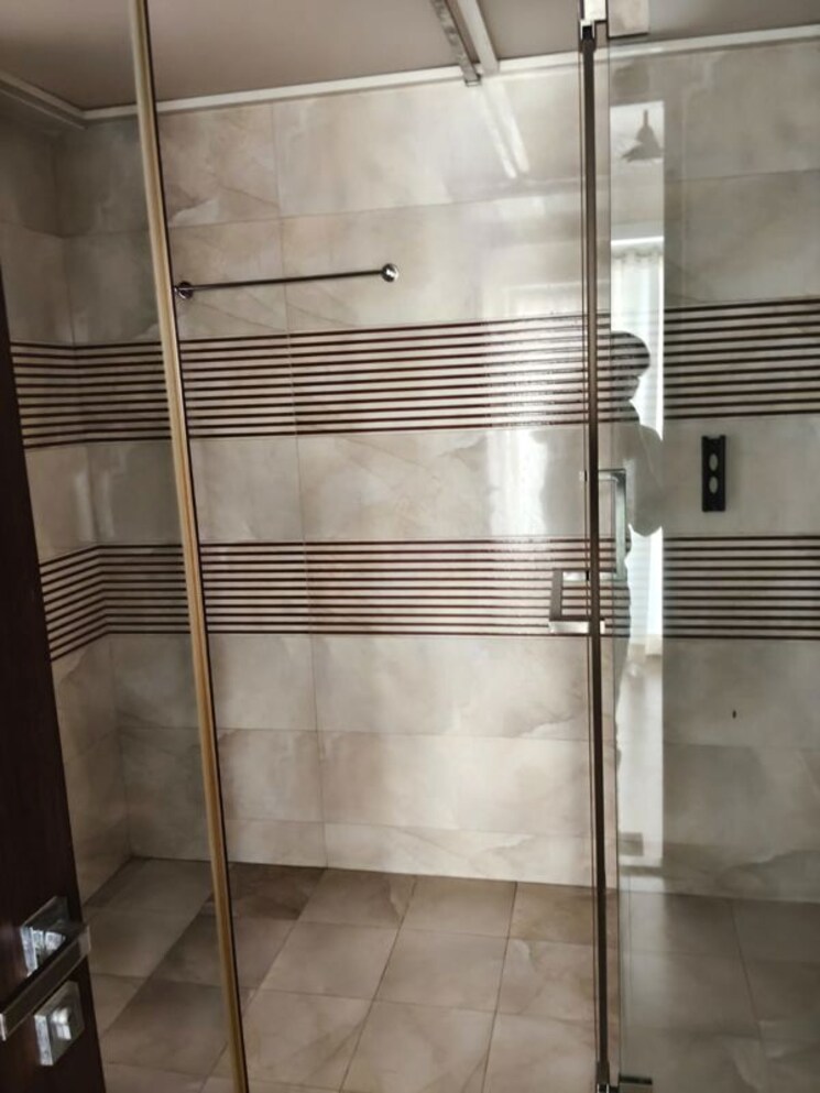 Bathroom, rajesh-raj-grandeur 4 Bedroom 1790 Sq.Ft. Apartment In Powai Mumbai 9790753