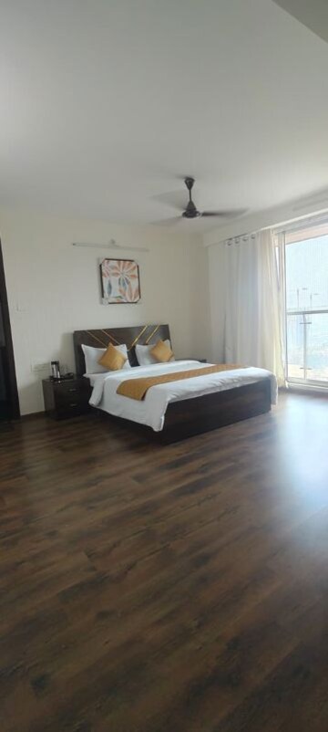 Bedroom in 4 BHK Apartment at Rajesh Raj Grandeur, Powai – for Rent