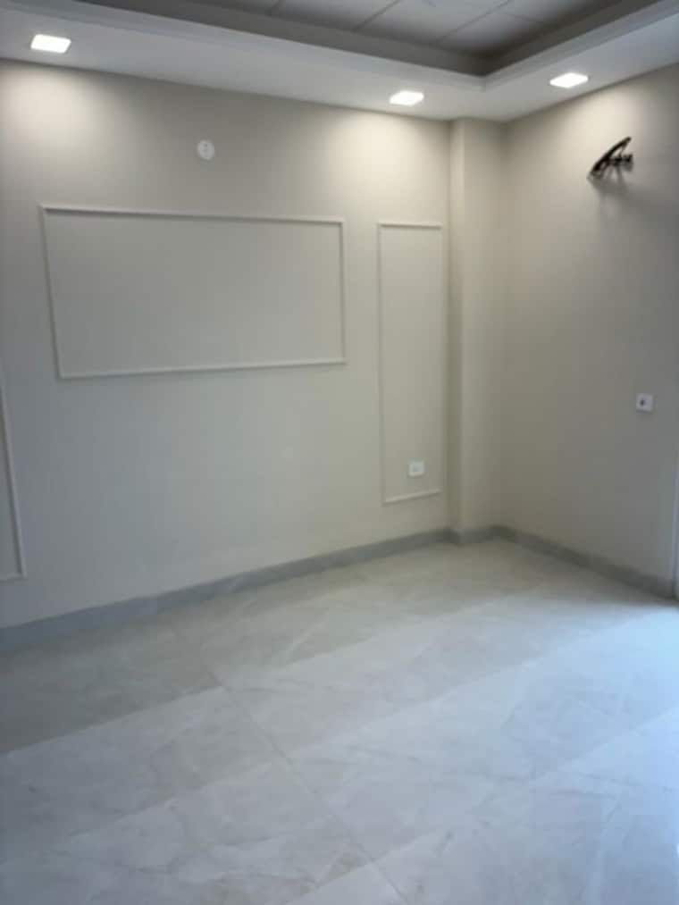 Room, sector 11 dwarka 3 Bedroom 1500 Sq.Ft. Apartment In Sector 11 Dwarka Delhi 9790802