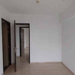 Room in 3 BHK Apartment at Lodha The Park, Century Mills – for Rent