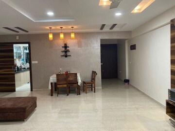 Living Room in 3 BHK Apartment at Bhatagaon – for Rent