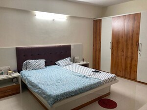 Bedroom in 3 BHK Apartment at Bhatagaon – for Rent