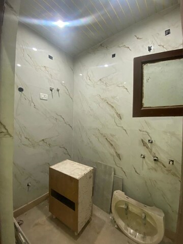 Bathroom in 2 BHK Villa at Connaught Place – for Rent