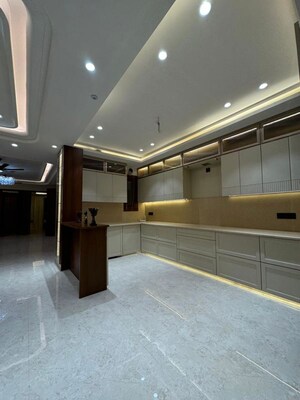 Kitchen in 2 BHK Villa at Connaught Place – for Rent