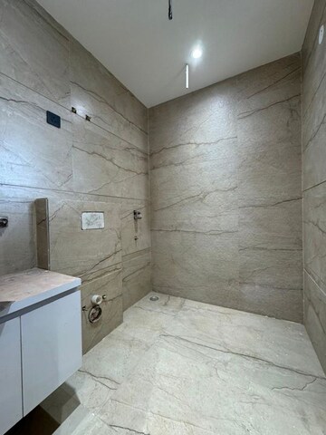 Bathroom in 3 BHK Villa at Connaught Place – for Rent
