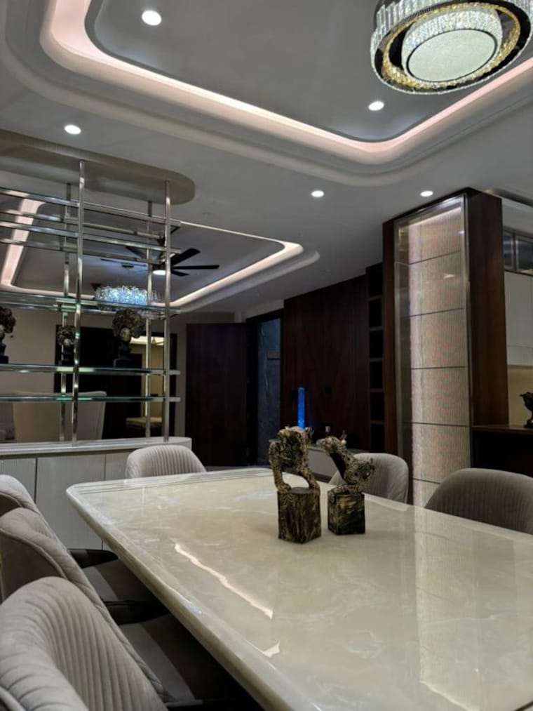 Gym, connaught place 2 Bedroom 2756 Sq.Ft. Villa In Connaught Place Delhi 9790778