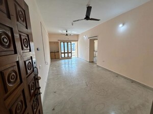 Living Room in 2 BHK Apartment at Shankar Nagar – for Rent