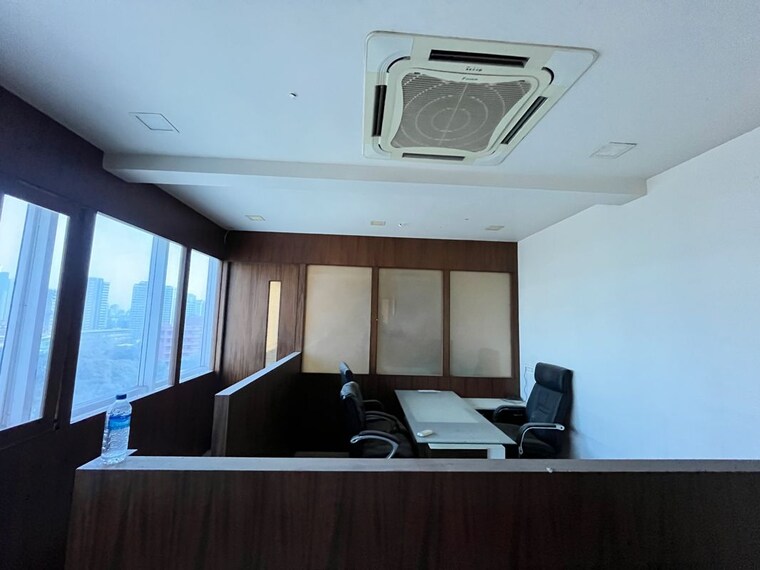 Team Area, 360-degree-business-park Commercial Office Space 470 Sq.Ft. In Kamgar Colony Mumbai 9786426