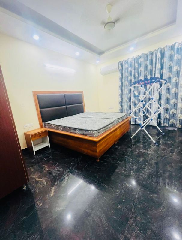 3 BHK + Pooja Room Builder Floor For Rent in Sushant Lok I
