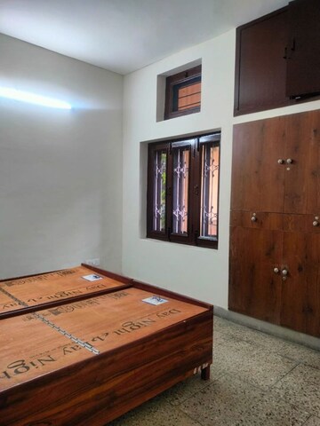 Living Room in 2 BHK Independent House at Sector 14 – for Rent