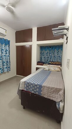 2 BHK + Pooja Room Apartment For Rent in Sector 13 Dwarka
