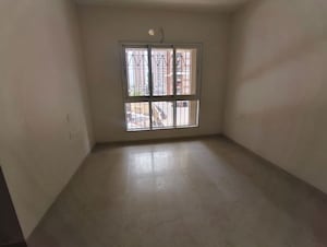 Room in 2 BHK Apartment at Dosti West County, Balkum Pada – for Rent