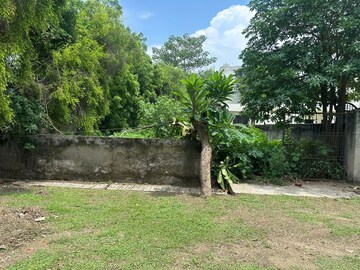  Plot – Garden View at Chi Iv Greater Noida - for Sale