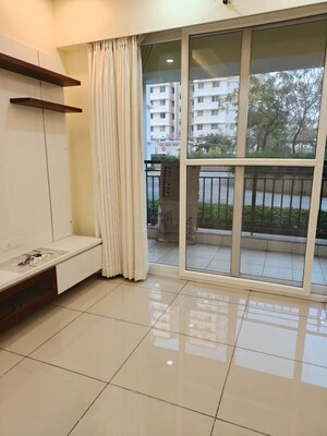 Room in 3 BHK Apartment at Prestige Royale Gardens, Gantiganahalli – for Rent