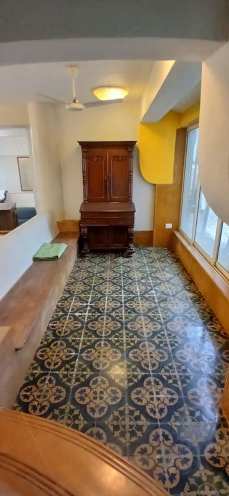 Room, bandra west 3 Bedroom 2000 Sq.Ft. Apartment In Bandra West Mumbai 9791095