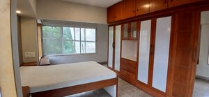 Room in 3 BHK Apartment at Bandra West – for Rent