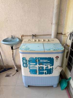 Furnished Amenities in 1 BHK Apartment at Sector 14 Dwarka – for Rent