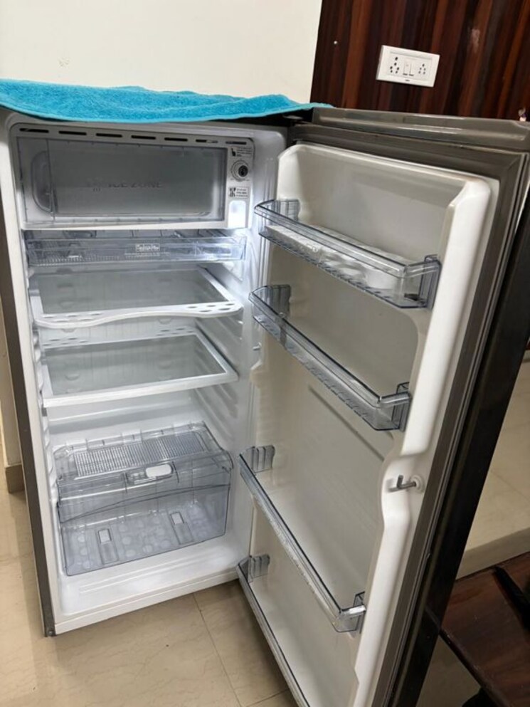 undefined, sector 14 dwarka 1 Bedroom 450 Sq.Ft. Apartment In Sector 14 Dwarka Delhi 9791177