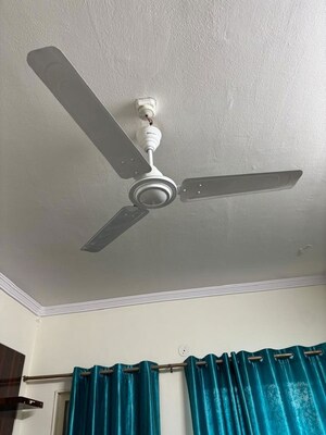 Furnished Amenities in 1 BHK Apartment at Sector 14 Dwarka – for Rent