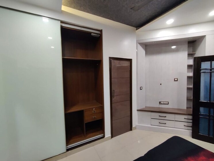 undefined, sector 6 dwarka 3 Bedroom 1500 Sq.Ft. Apartment In Sector 6 Dwarka Delhi 9791179