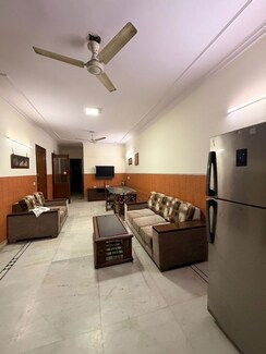 2 BHK + Extra Room Builder Floor For Rent in Malviya Nagar
