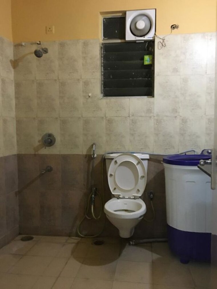 Bathroom, ideal-regency 3 Bedroom 1445 Sq.Ft. Apartment In Thakurpukur Kolkata 9791169