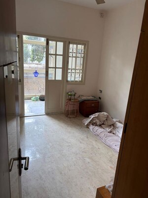 Room in 3 BHK Apartment at nishant coronatiom apartments, Richmond Town – for Sale