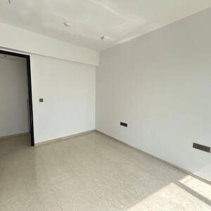 Room in 3 BHK Apartment at Lodha The Park, Century Mills – for Rent