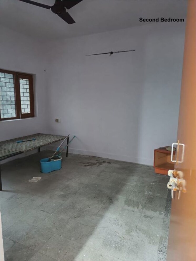 Room, gomti nagar 3 Bedroom 2200 Sq.Ft. Independent House In Gomti Nagar Lucknow 9791265