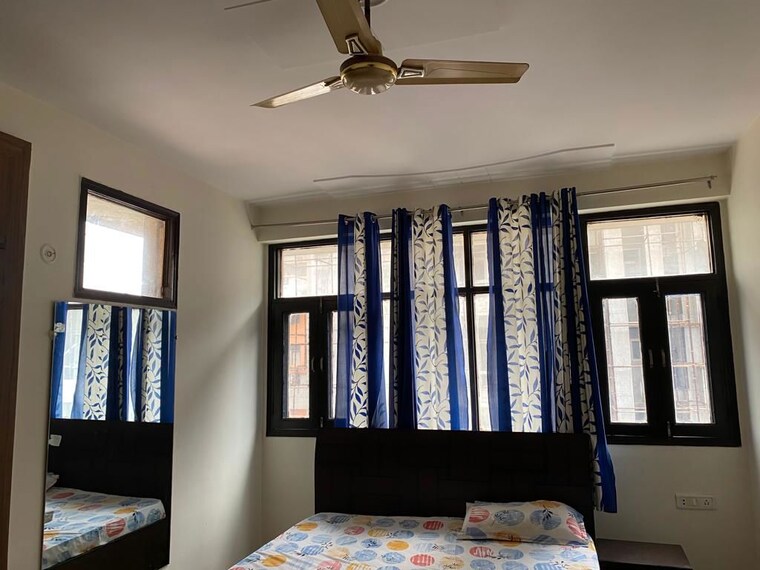 Bedroom, sector 19 dwarka 4 Bedroom 2000 Sq.Ft. Apartment In Sector 19 Dwarka Delhi 9791303
