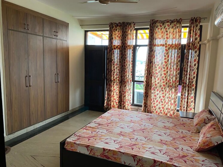 Bedroom, sector 19 dwarka 4 Bedroom 2000 Sq.Ft. Apartment In Sector 19 Dwarka Delhi 9791303